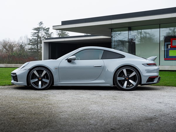 PORSCHE 992 SPORT CLASSIC